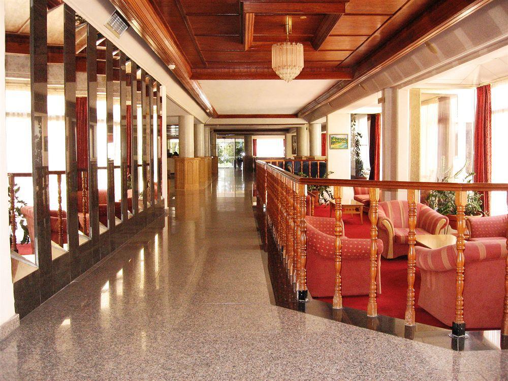 Arsinoe Beach Hotel Limassol Bagian luar foto