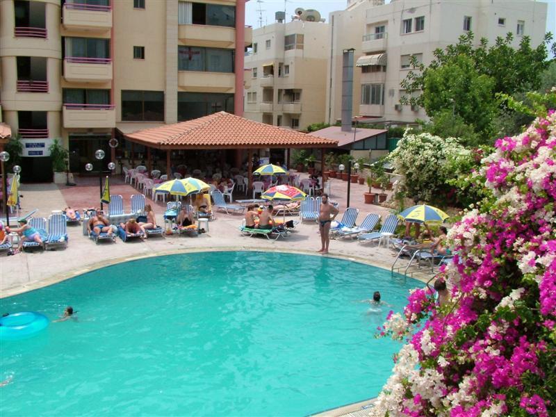 Arsinoe Beach Hotel Limassol Bagian luar foto